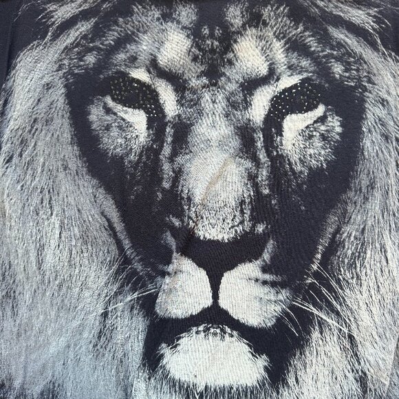 Lion Face Tee Women's Black has Beautiful Lion Graphic Beaded Eyes Goth Size XL - Picture 2 of 8